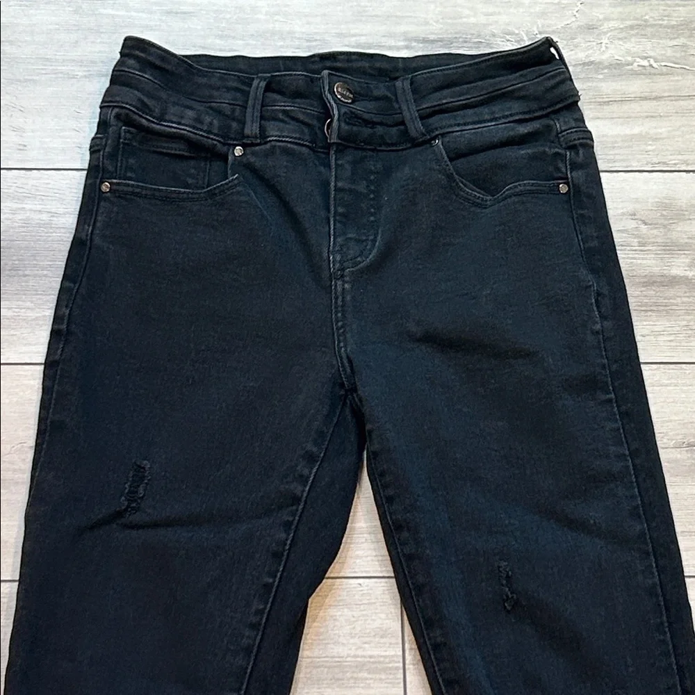 Risen Kira High-Rise Slim Straight Jeans in black size 27